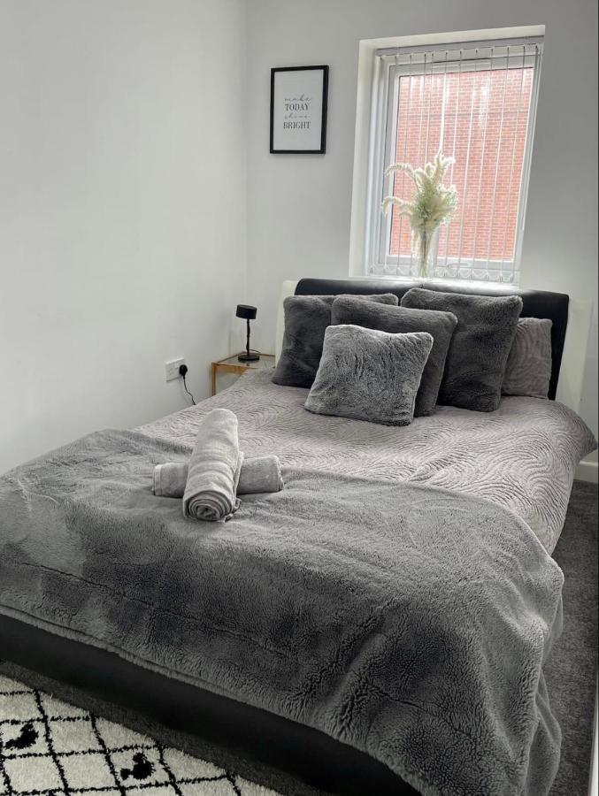 2 Bed Apartment In Bham City Centre W Parking 버밍엄 외부 사진